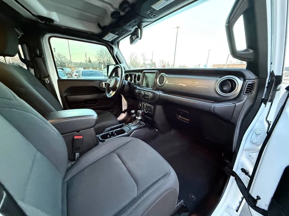 2019 Jeep JL Wrangler - Image 14 of 21
