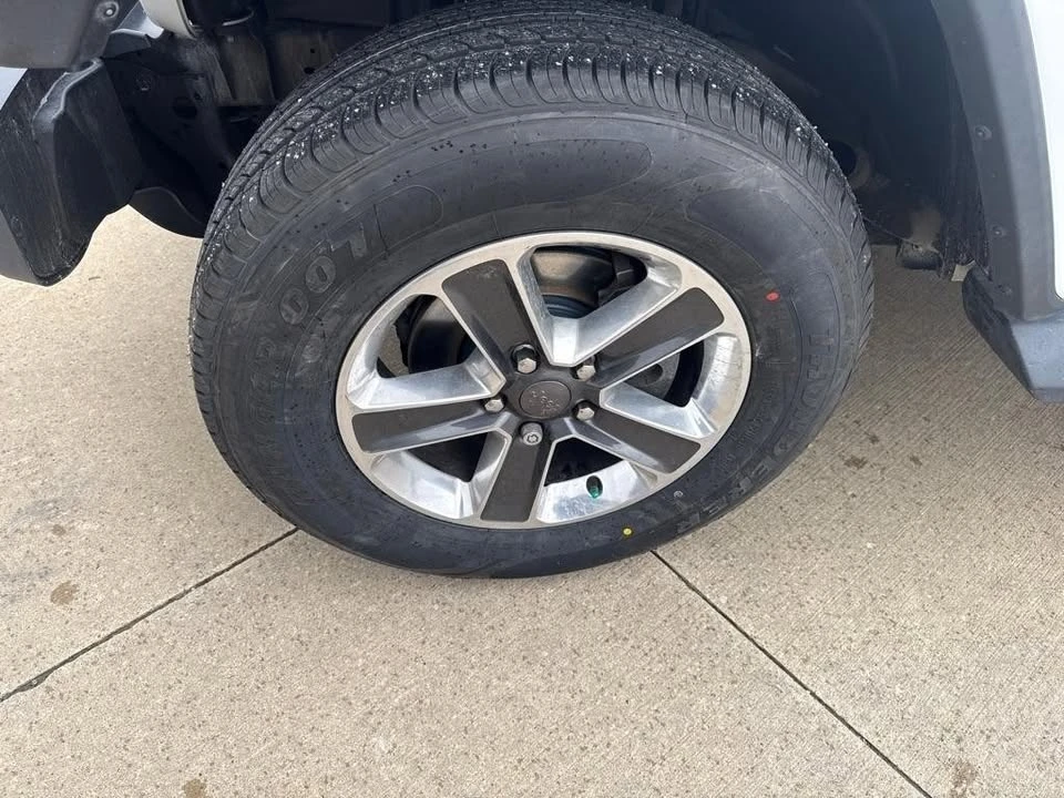 2019 Jeep JL Wrangler - Image 9 of 20