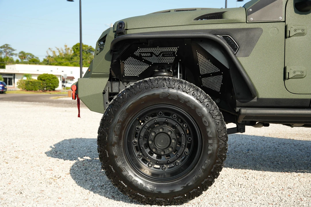 2019 Jeep JL Wrangler - Image 29 of 31