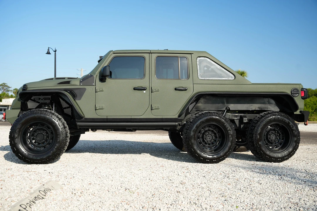 2019 Jeep JL Wrangler - Image 3 of 31