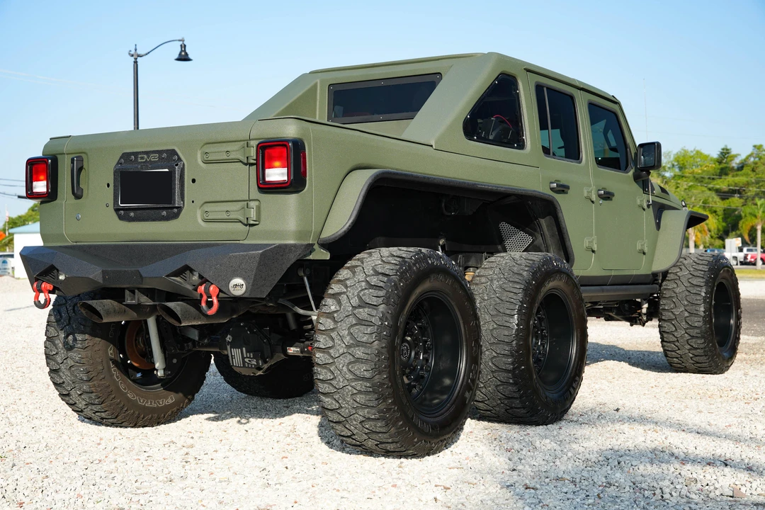2019 Jeep JL Wrangler - Image 13 of 31
