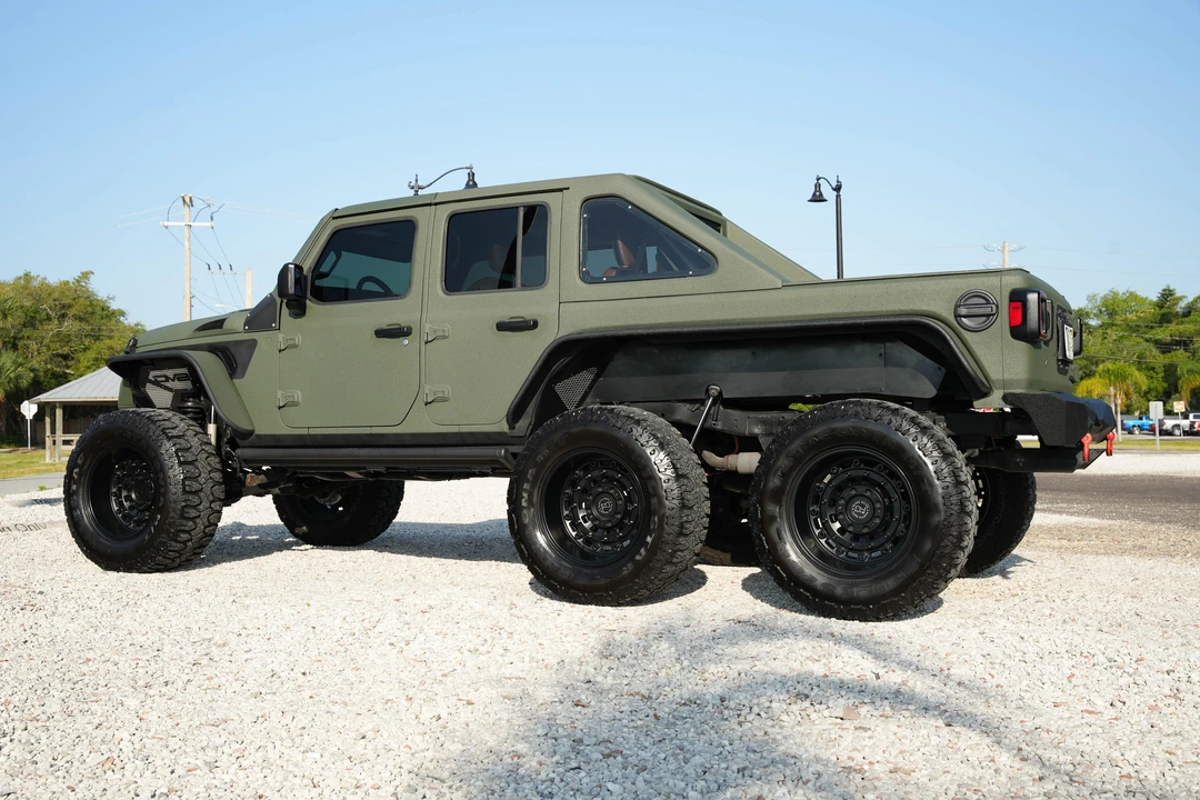 2019 Jeep JL Wrangler - Image 10 of 31