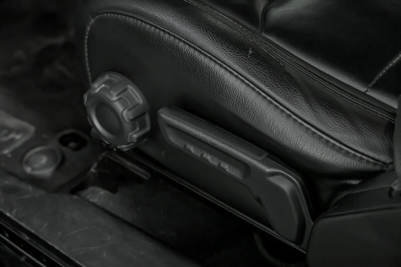 2019 Jeep JL Wrangler - Image 21 of 31