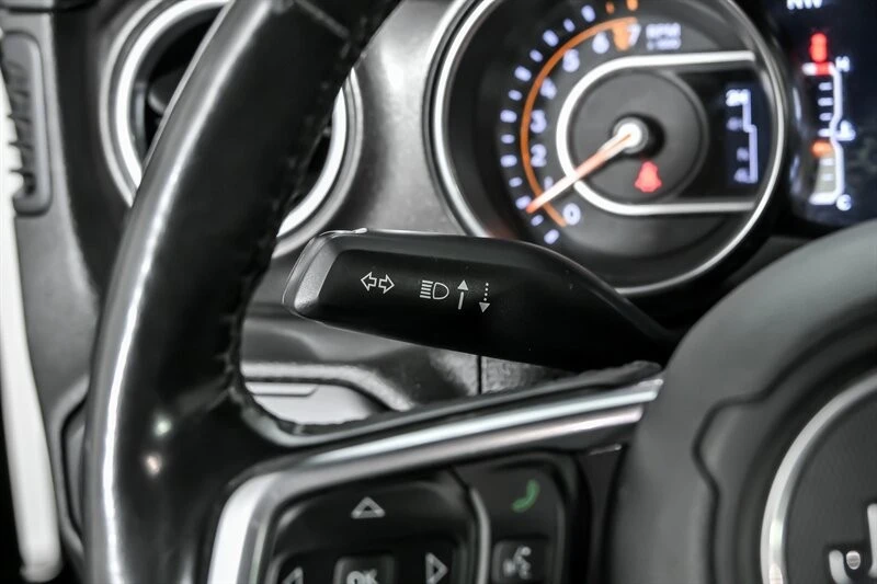 2019 Jeep JL Wrangler - Image 24 of 31