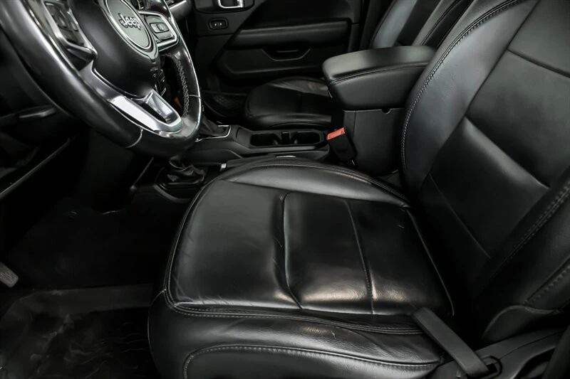 2019 Jeep JL Wrangler - Image 17 of 31