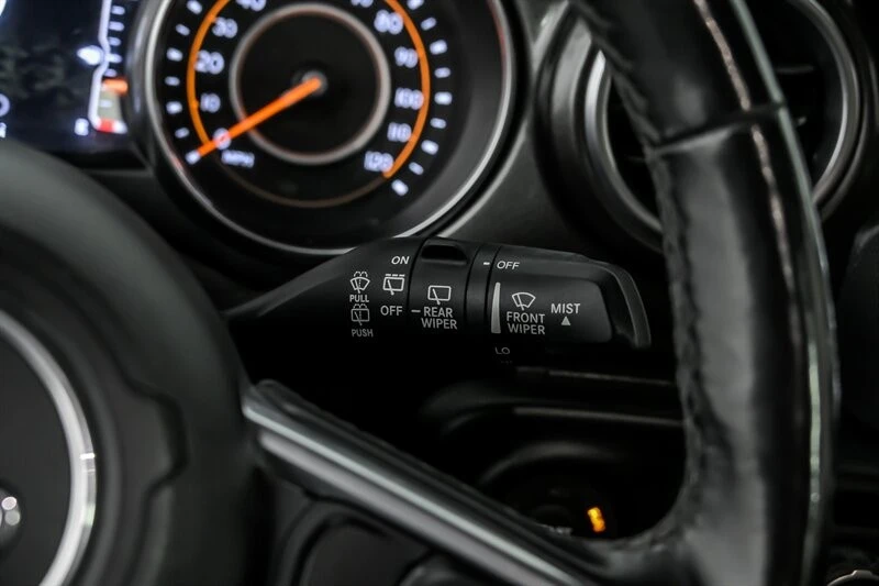 2019 Jeep JL Wrangler - Image 25 of 31