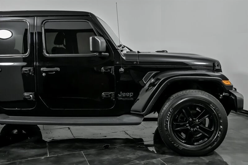 2019 Jeep JL Wrangler - Image 12 of 31