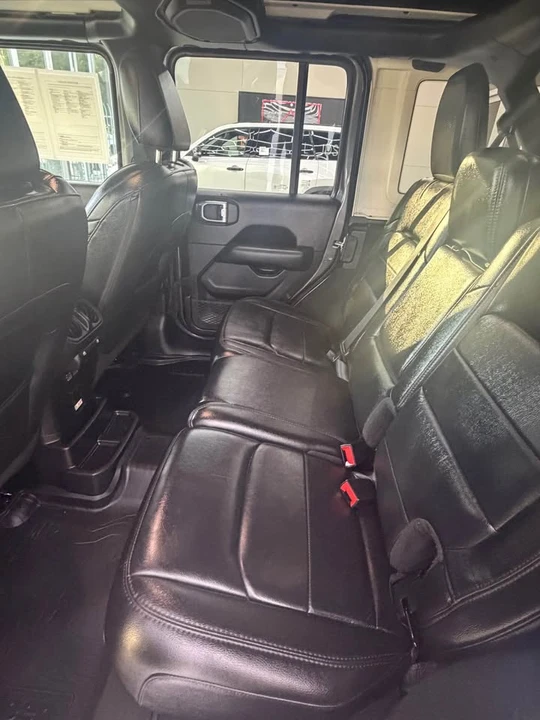 2019 Jeep JL Wrangler - Image 3 of 4