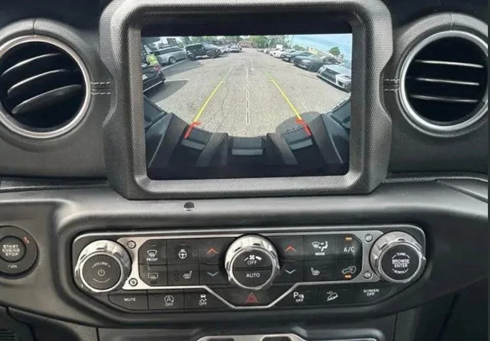 2019 Jeep JL Wrangler - Image 4 of 6