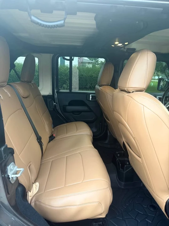 2019 Jeep JL Wrangler - Image 6 of 6