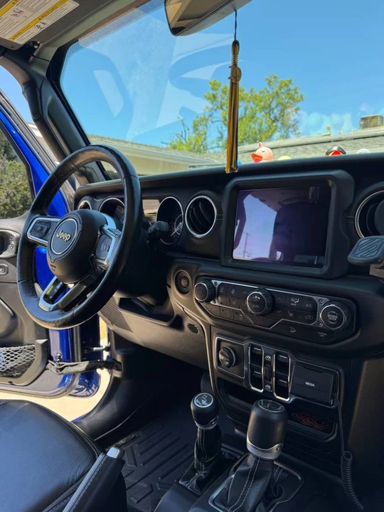 2019 Jeep JL Wrangler - Image 13 of 21