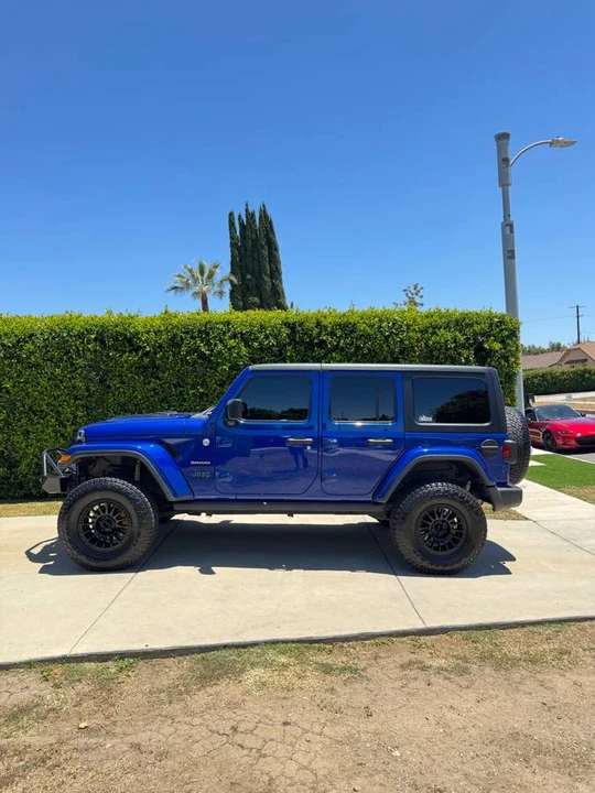 2019 Jeep JL Wrangler - Image 4 of 21