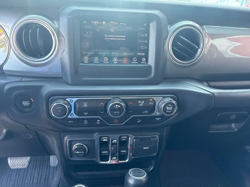 2019 Jeep JL Wrangler - Image 15 of 20