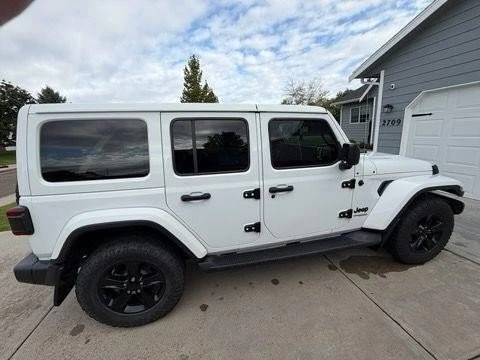 2019 Jeep JL Wrangler - Image 8 of 15