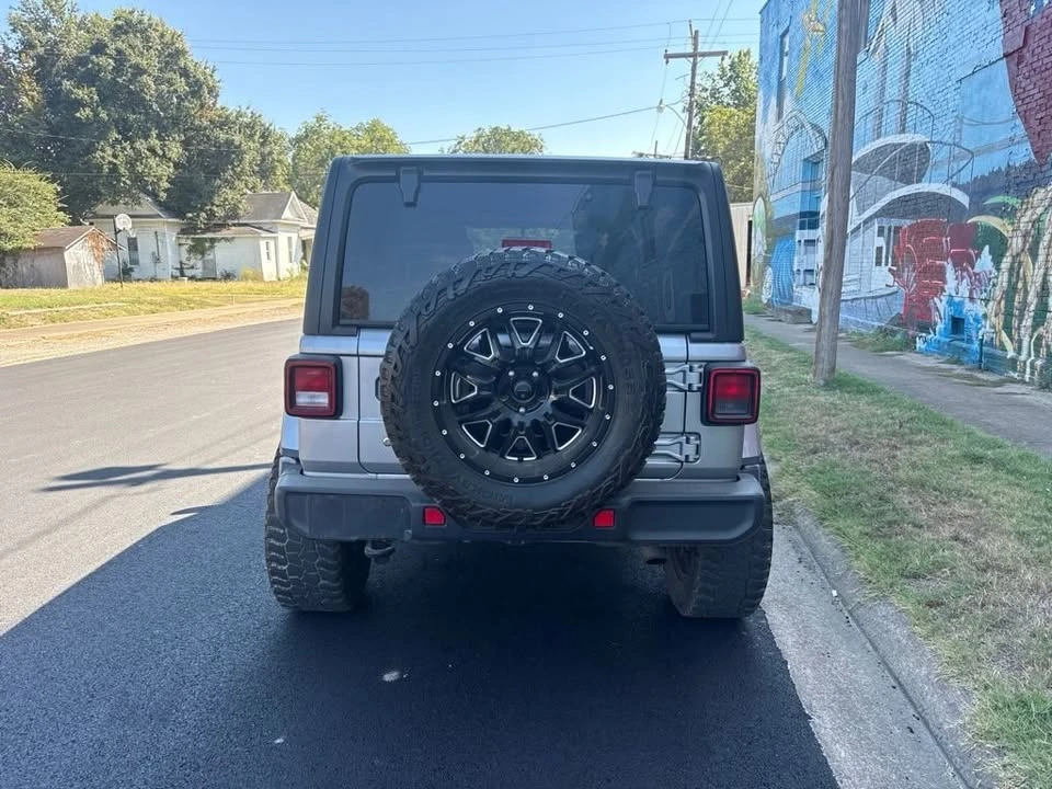 2019 Jeep JL Wrangler - Image 5 of 20