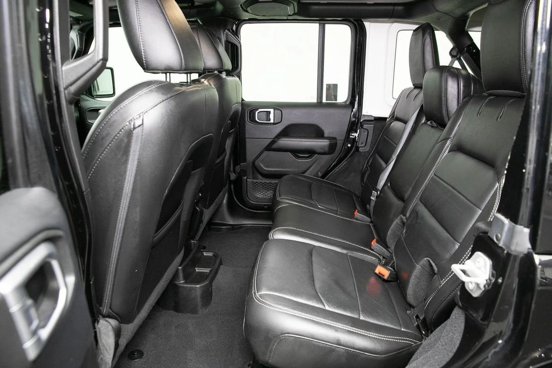 2019 Jeep JL Wrangler - Image 15 of 31