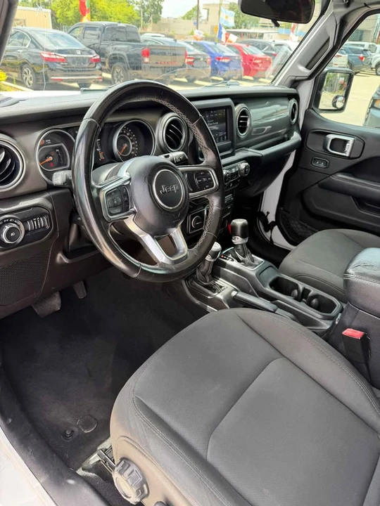 2019 Jeep JL Wrangler - Image 3 of 10