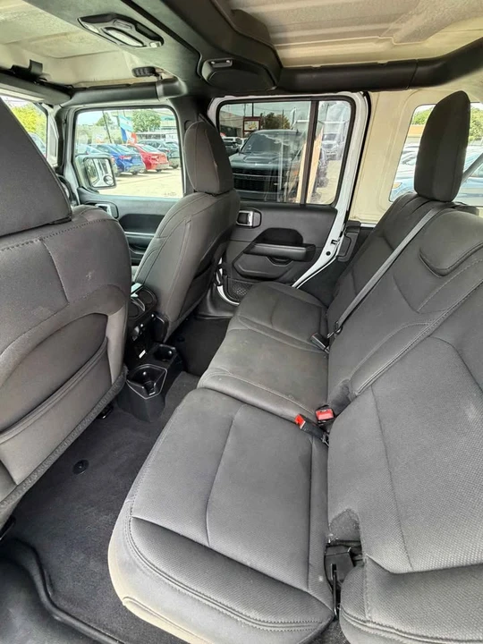 2019 Jeep JL Wrangler - Image 7 of 10