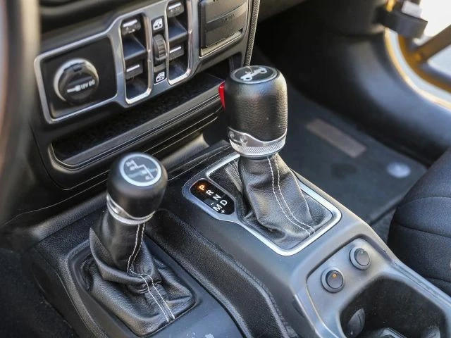 2019 Jeep JL Wrangler - Image 29 of 31