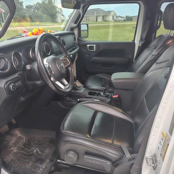 2019 Jeep JL Wrangler - Image 3 of 5