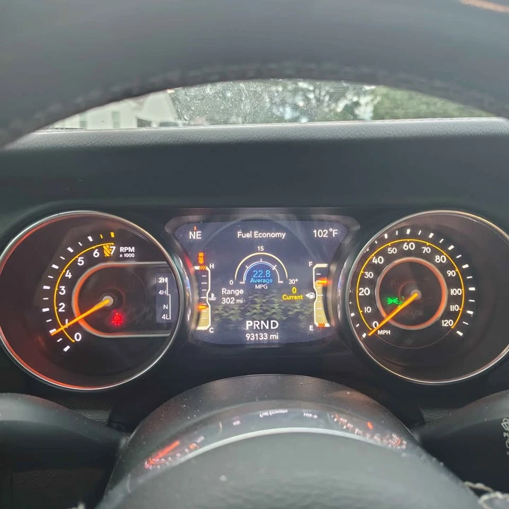 2019 Jeep JL Wrangler - Image 2 of 5