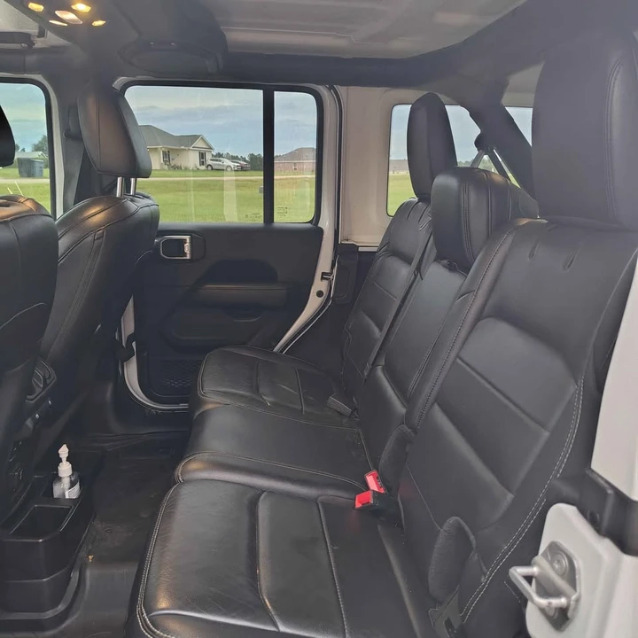 2019 Jeep JL Wrangler - Image 4 of 5