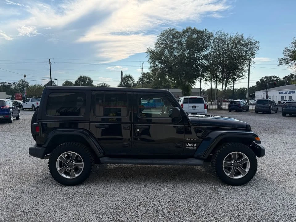2019 Jeep JL Wrangler - Image 9 of 10