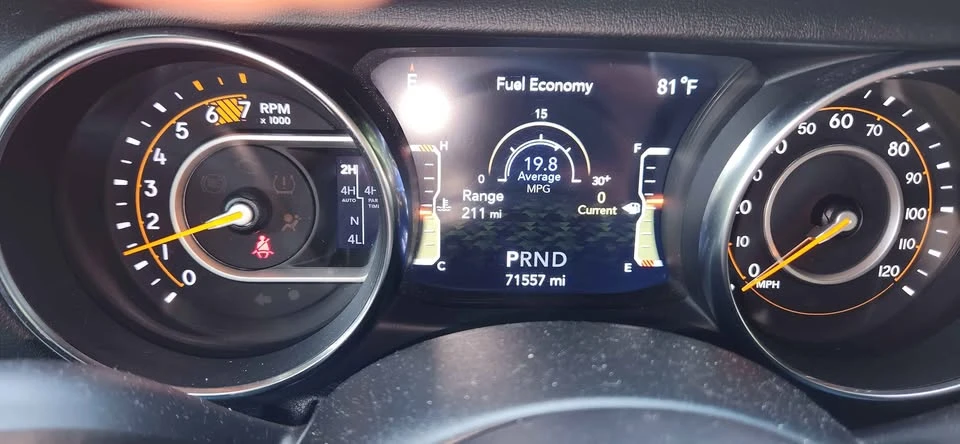 2019 Jeep JL Wrangler - Image 10 of 13