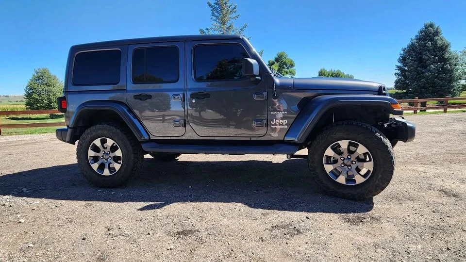 2019 Jeep JL Wrangler - Image 3 of 20