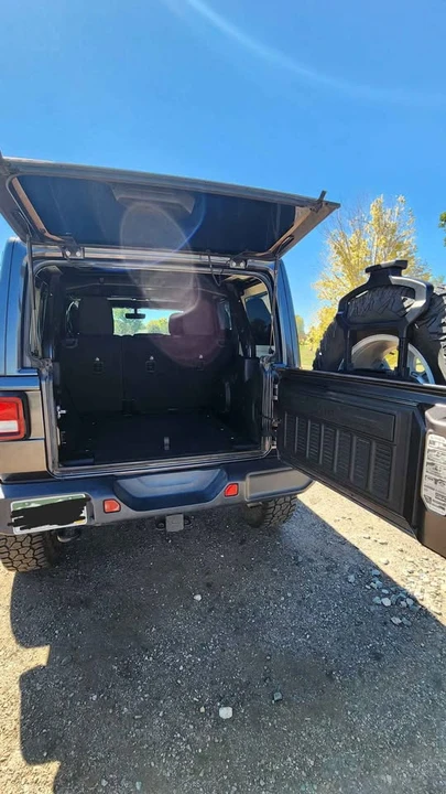 2019 Jeep JL Wrangler - Image 7 of 20