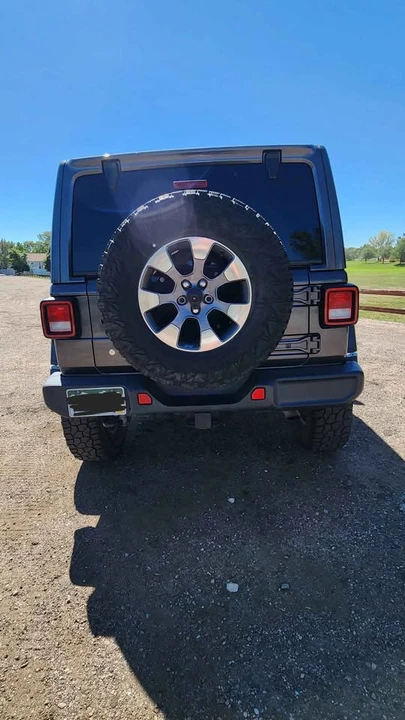 2019 Jeep JL Wrangler - Image 6 of 20