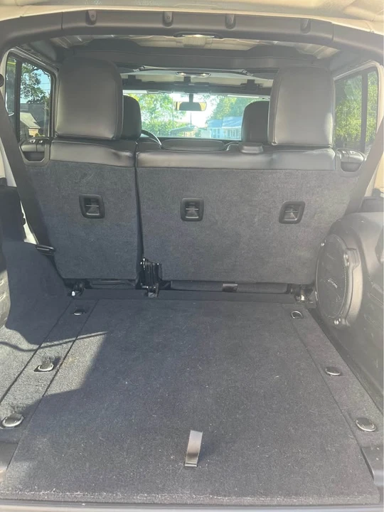 2019 Jeep JL Wrangler - Image 8 of 16