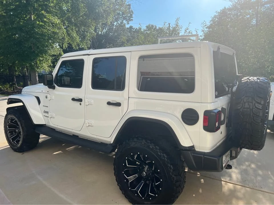2019 Jeep JL Wrangler - Image 6 of 16