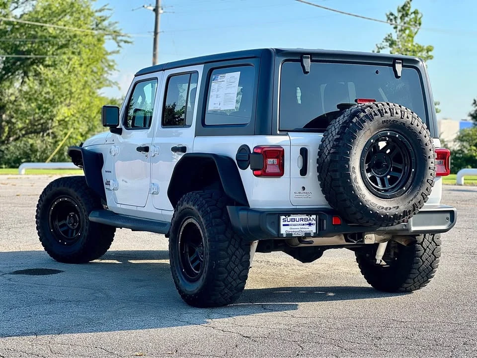 2019 Jeep JL Wrangler - Image 4 of 19