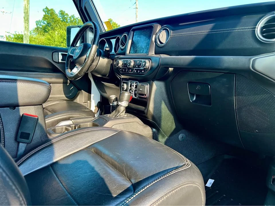 2019 Jeep JL Wrangler - Image 13 of 19