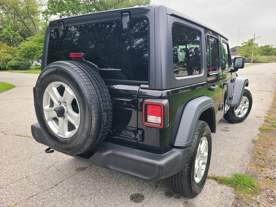 2019 Jeep JL Wrangler - Image 5 of 26