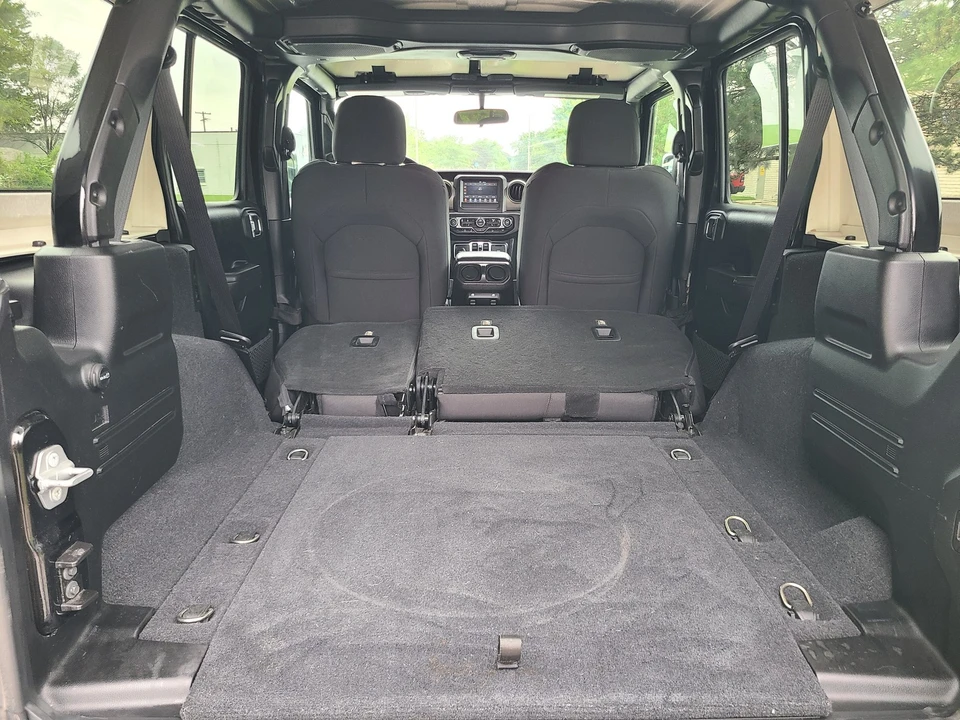 2019 Jeep JL Wrangler - Image 14 of 26