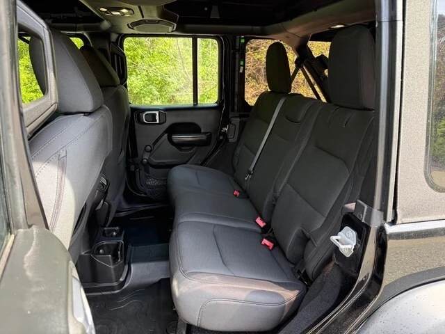2019 Jeep JL Wrangler - Image 16 of 21