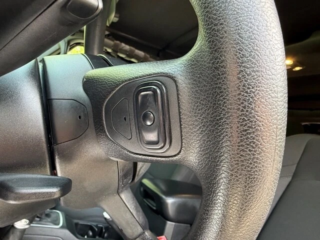 2019 Jeep JL Wrangler - Image 15 of 21