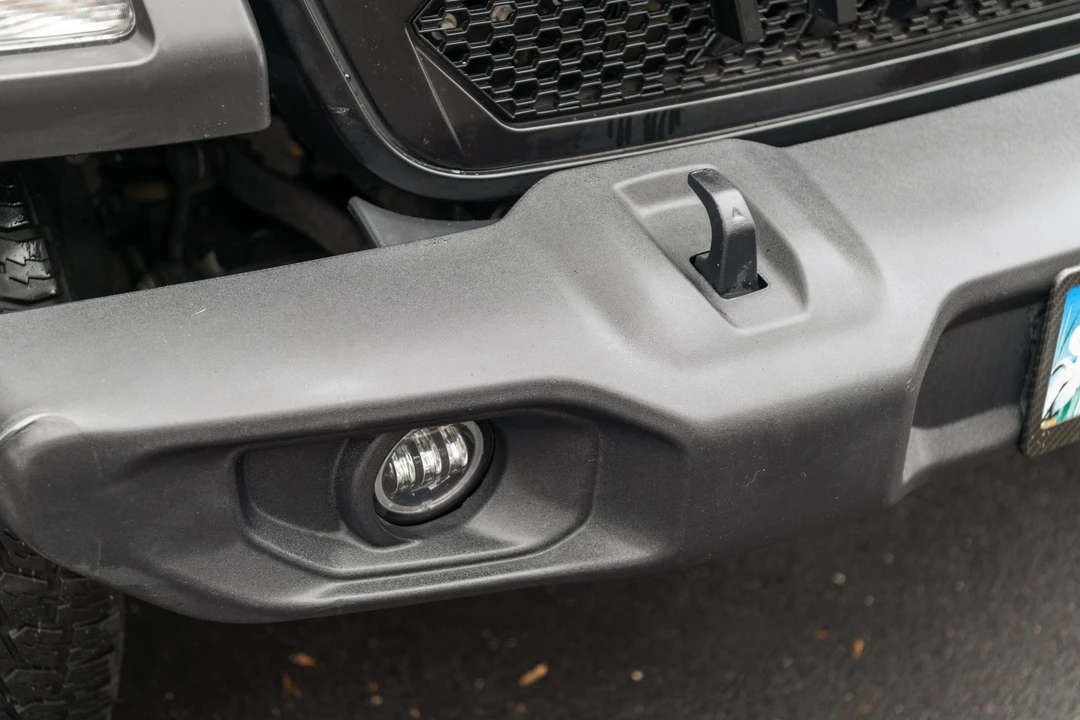 2019 Jeep JL Wrangler - Image 17 of 31