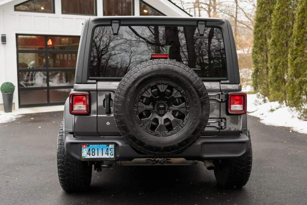 2019 Jeep JL Wrangler - Image 21 of 31