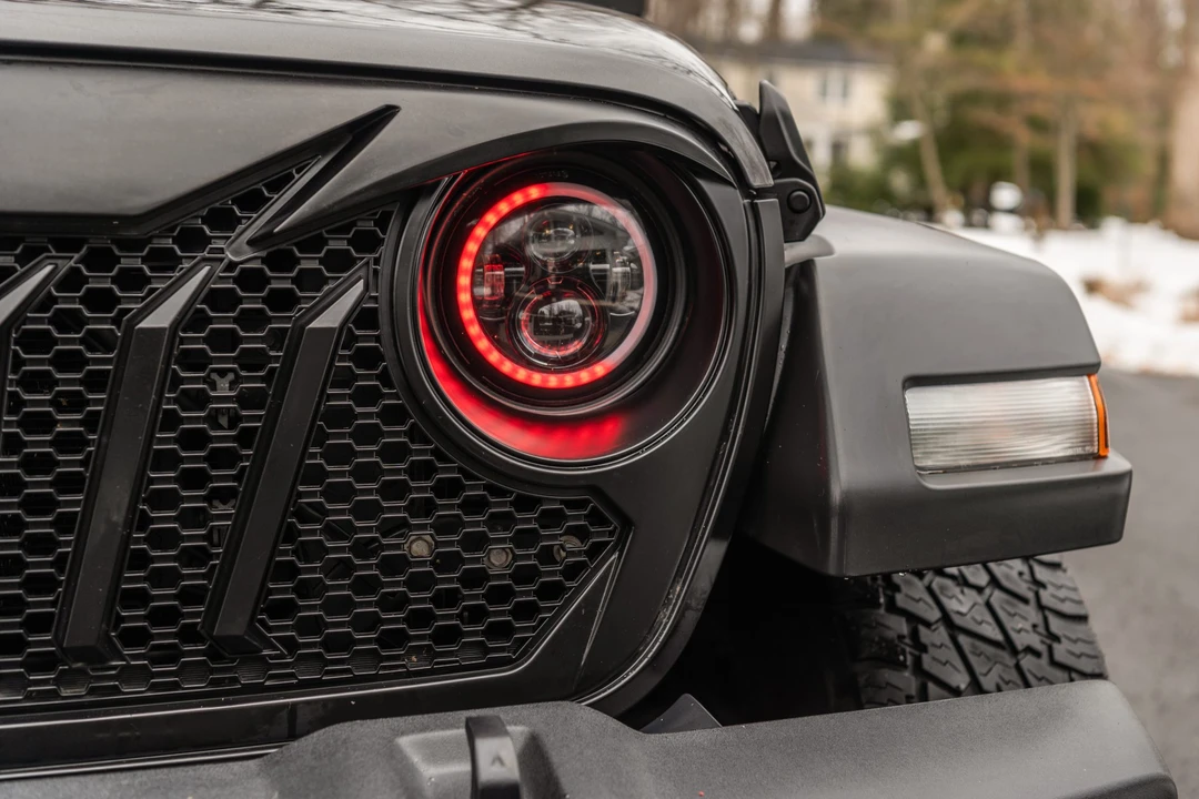 2019 Jeep JL Wrangler - Image 16 of 31