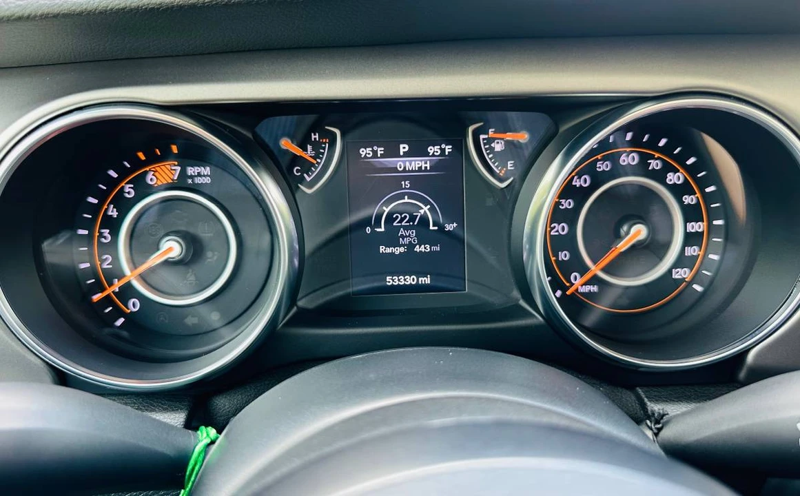 2019 Jeep JL Wrangler - Image 13 of 24