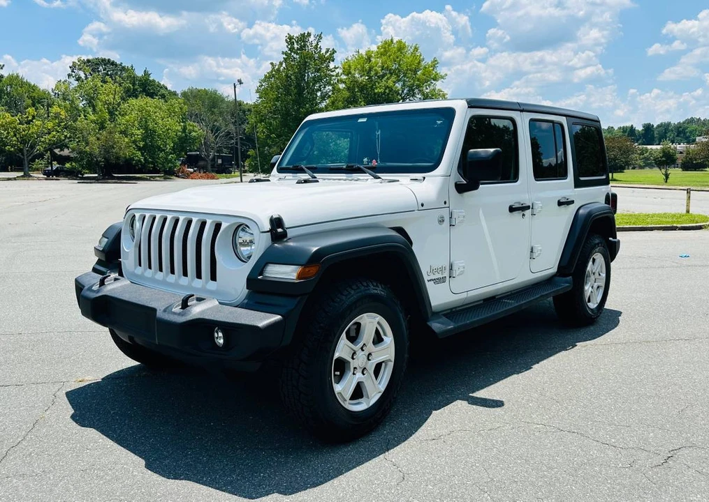 2019 Jeep JL Wrangler - Image 23 of 24