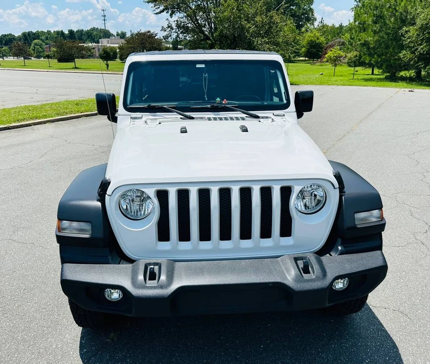 2019 Jeep JL Wrangler - Image 3 of 24