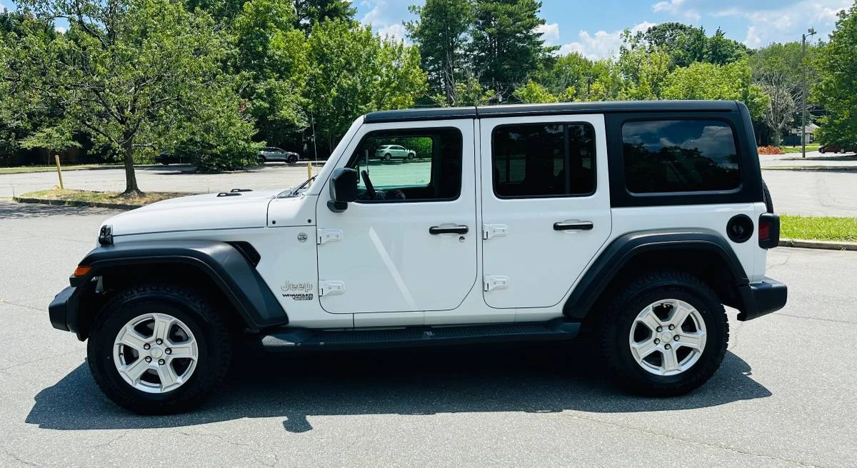 2019 Jeep JL Wrangler - Image 7 of 24