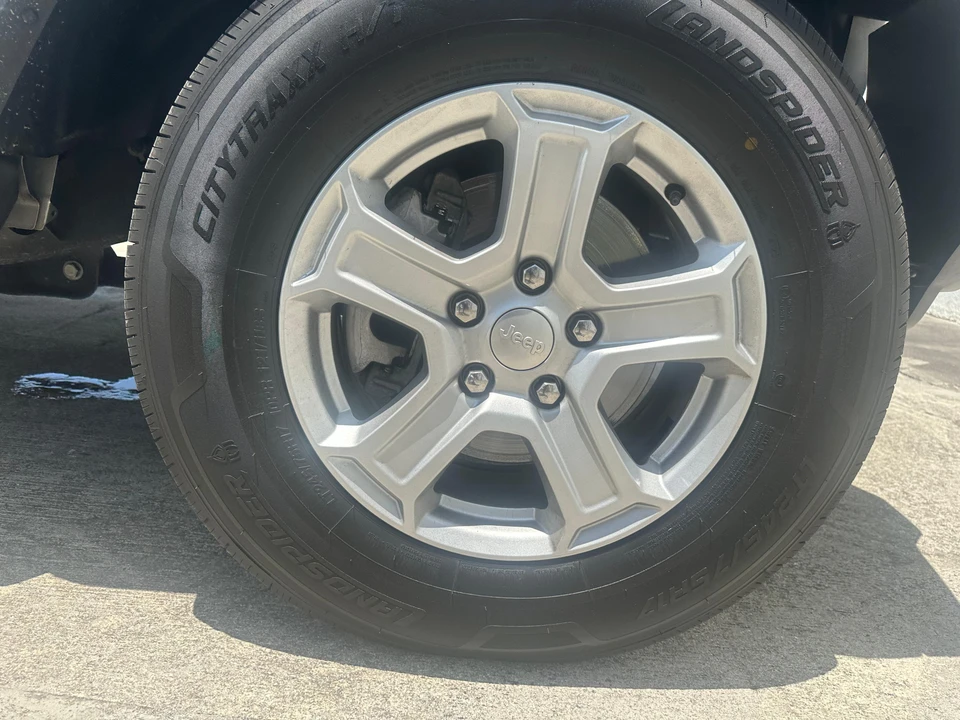 2019 Jeep JL Wrangler - Image 30 of 31