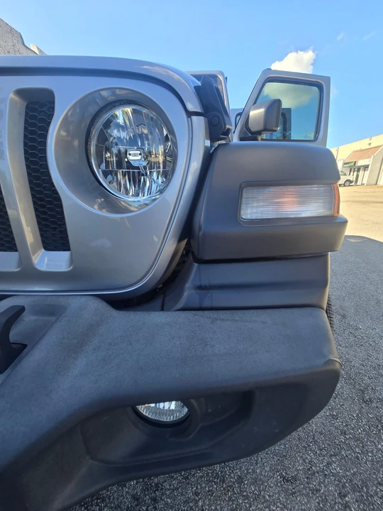 2019 Jeep JL Wrangler - Image 20 of 31