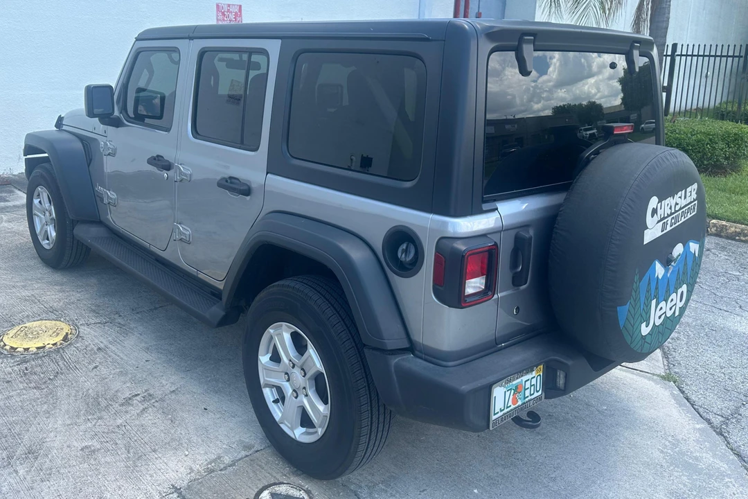 2019 Jeep JL Wrangler - Image 4 of 31