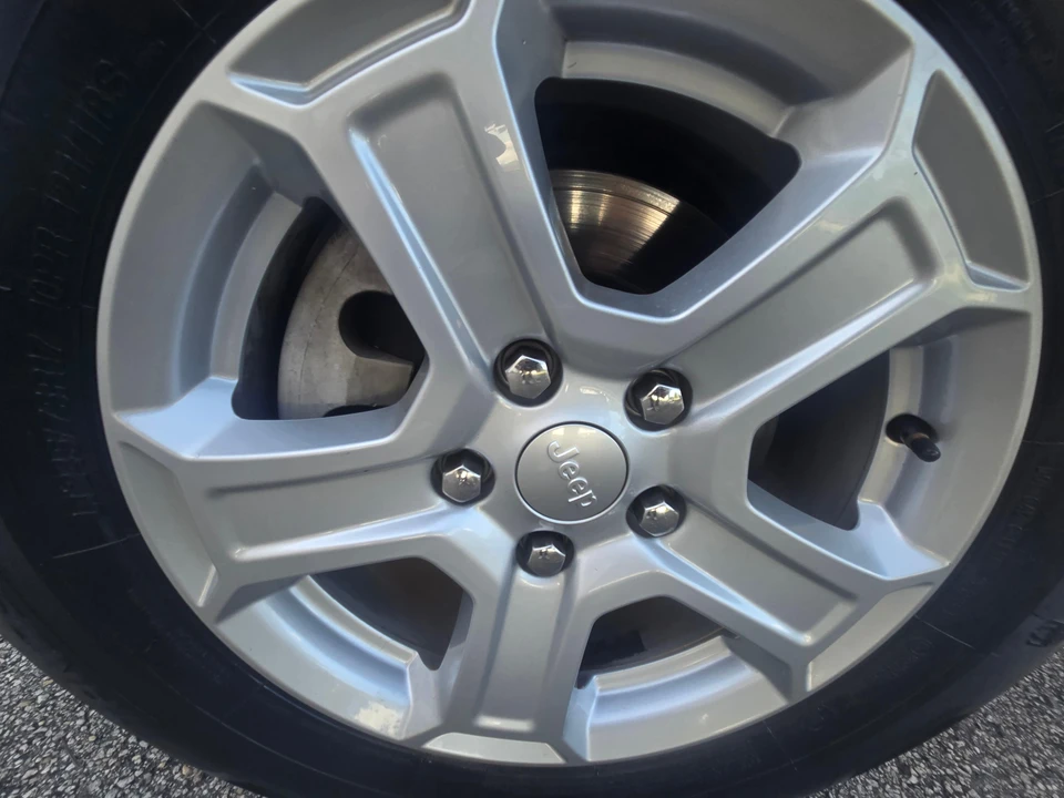 2019 Jeep JL Wrangler - Image 27 of 31
